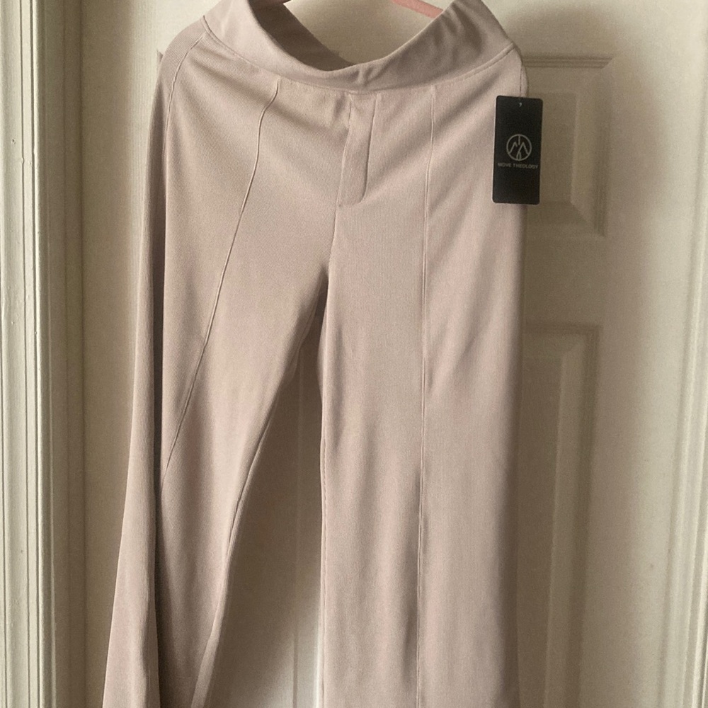 Move Theology straight rib pants. Size l